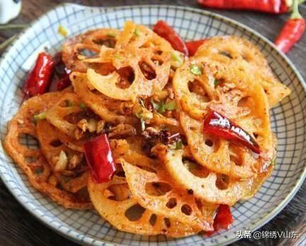 周末家人团聚，弟媳做了12个家常菜，味道不输大饭店，全部光盘