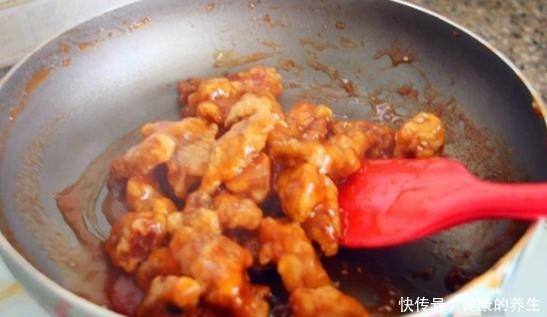 简单|糖醋里脊不用去饭店吃,配方和步骤告诉你,酸甜开胃,做法简单