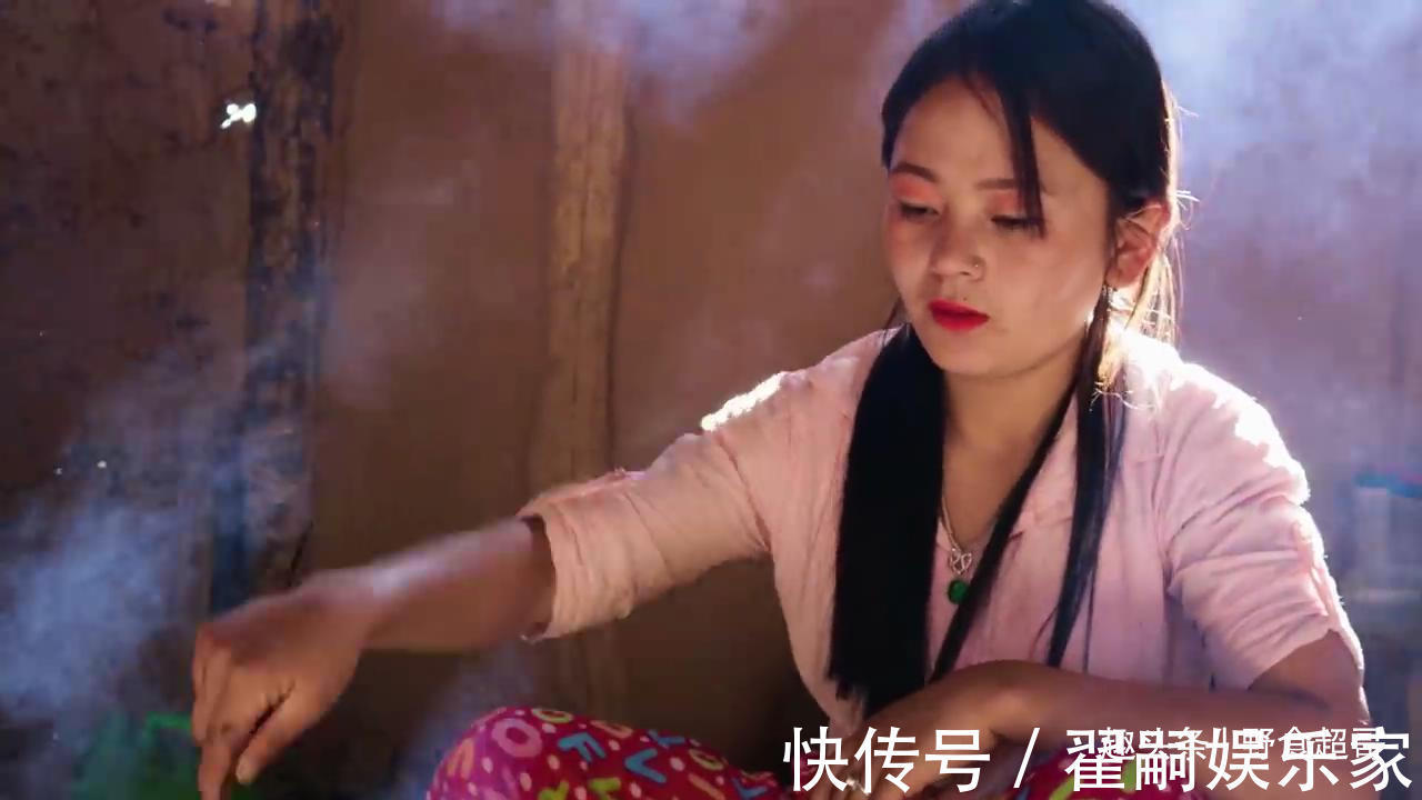 勺子|尼泊尔人不用筷子吃汤面,村长家的儿媳妇下厨,美女煮美食