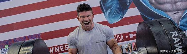 泰马克|特玛克穿上一件连衣裙，粉丝直呼眼睛中毒了，要去洗眼睛