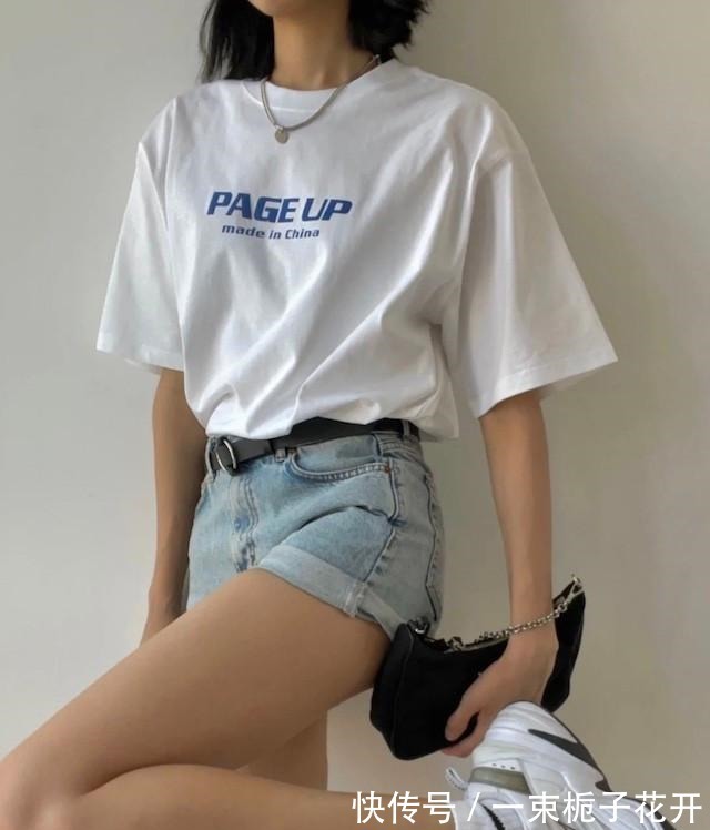 阔腿裤 今年流行的白T恤,配上这3款“清凉下装”,想不时髦显瘦都难