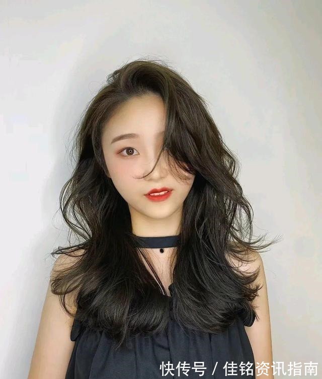 波波头 羊毛卷已过时,22款当下流行发型送给大家,直接剪就对了!