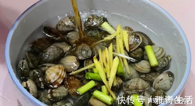 鲜嫩|炒花蛤,一定不能直接焯水,海边人多加一步,花蛤鲜嫩无沙无腥味
