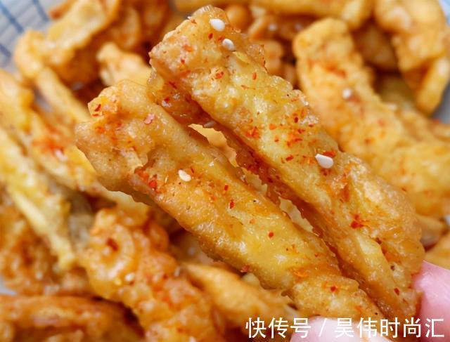 蛋糊|冷天，我家常吃椒盐杏鲍菇，5块钱做一盘，简单一炸，嚼着比肉香