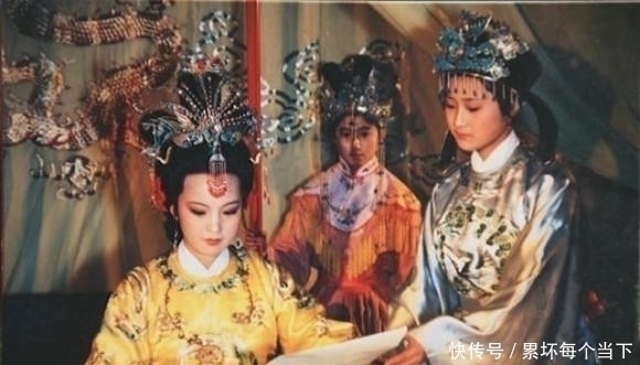 保龄侯|贾元春被迫入宫,有苦难言,可为何林黛玉的母亲却能躲过一劫