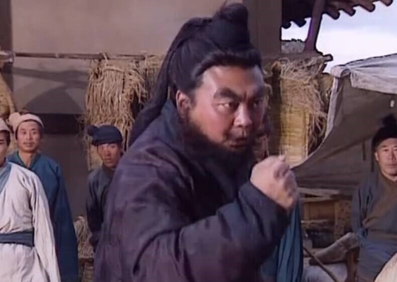 关羽!关羽是卖黄豆的,张飞是杀猪的,武功为什么那么高是谁教的