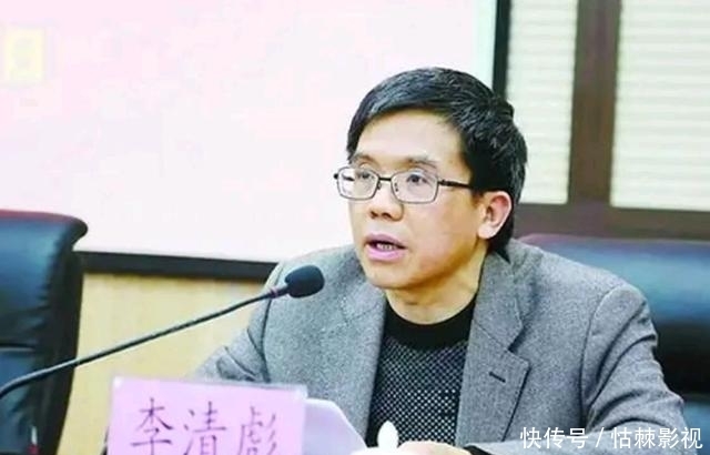 他54岁任厦门百年大学校长，被称为“理工界的易中天”，今年58岁