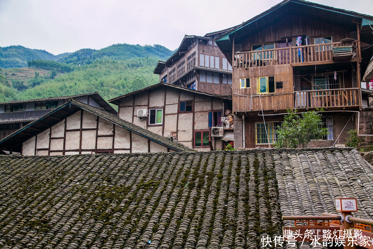 峭壁|神秘的丙安古镇，吊脚楼建在悬空峭壁之上，明清建筑的活化石