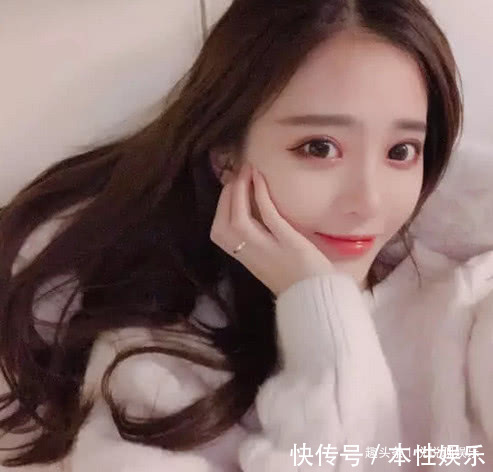 小姐姐 最近“烧口红”风很大,这波操作太秀儿了,贫民窟女孩一脸懵!