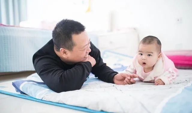 小云|八个月宝宝发育迟缓,原因是添加辅食不当惹的祸,家长要引起注意