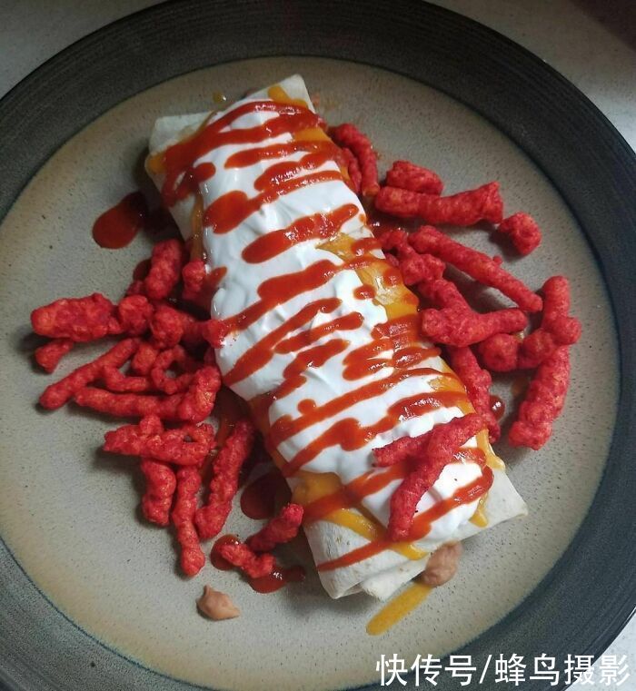 黑暗料理|35个活久未见的西餐，黄瓜中间塞着香肠，美国鸡蛋灌饼跟谁学的