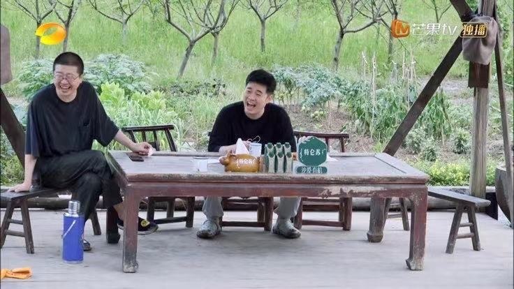 节目组 陈赫李诞做客向往的生活,两个懒王合体,网友直呼节目组请错人
