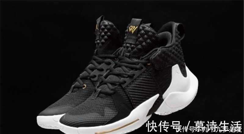 鞋舌 “男朋友球赛输了怎么办”?不妨送他这五双实战鞋,“助他重回巅峰”!