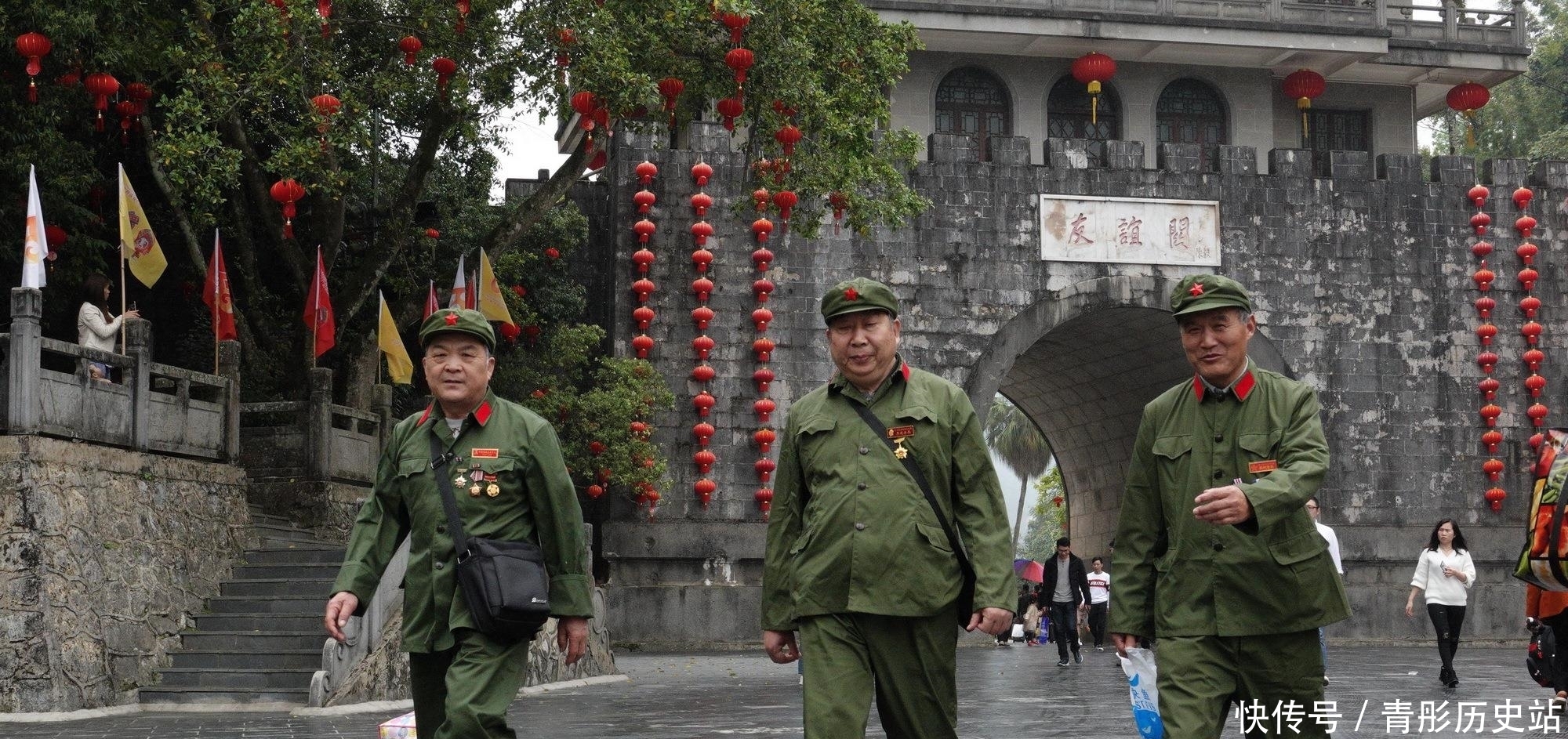 自卫|对越自卫反击战纪念图集：参战老兵重回友谊关，忆往昔峥嵘岁月