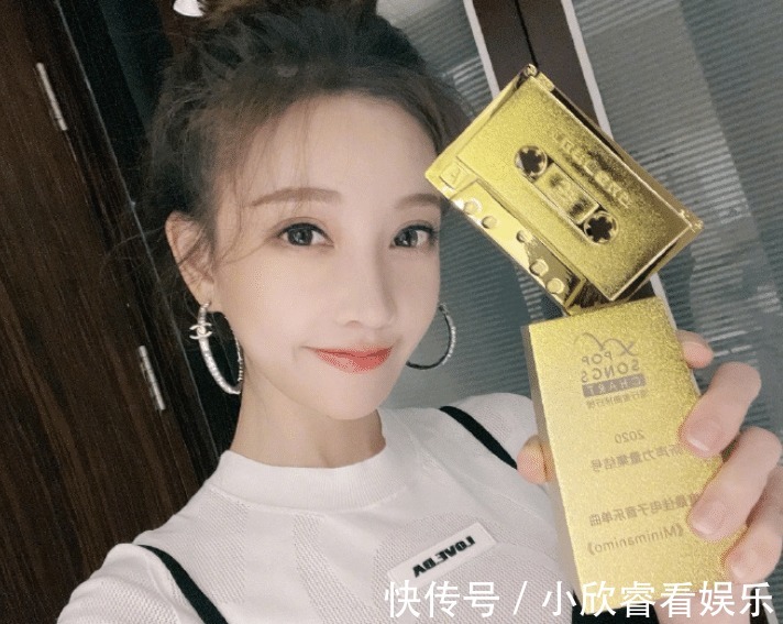 音乐综艺|冯提莫音乐综艺即将上线,东方明珠大屏应援,真的很有排面