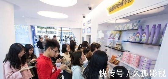 养女|女大学生两个月生活费8000元,穷养儿富养女?体谅父母不容易