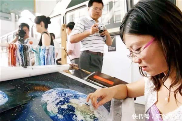 用一根针绣出星空宇宙,拒绝美国航天局求购,她说:只能留在中国