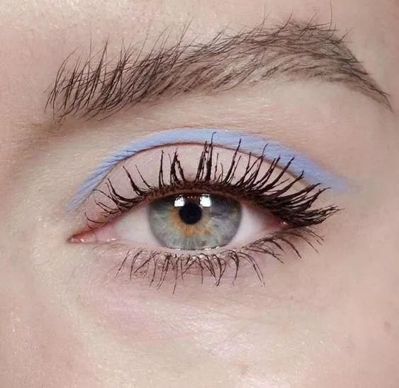 不按套路画眼线，给眼妆添点趣