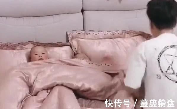 睡眠时间|超级奶爸哄三胞胎宝宝睡觉,最后直接撂挑子,网友:累并快乐着!