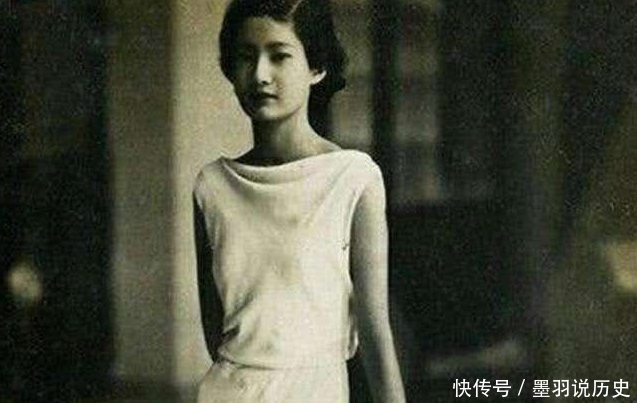 国王对她一见倾心,力排众议娶她为妻,晚年却老死不相往来