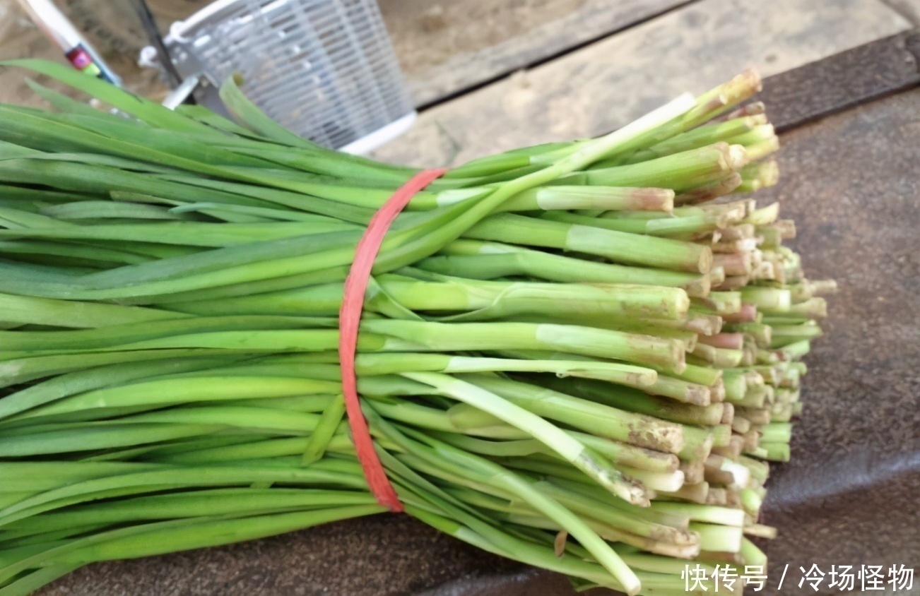 食物|人到中年想长寿,不妨多吃3种食物,排毒养颜、滋润肌肤