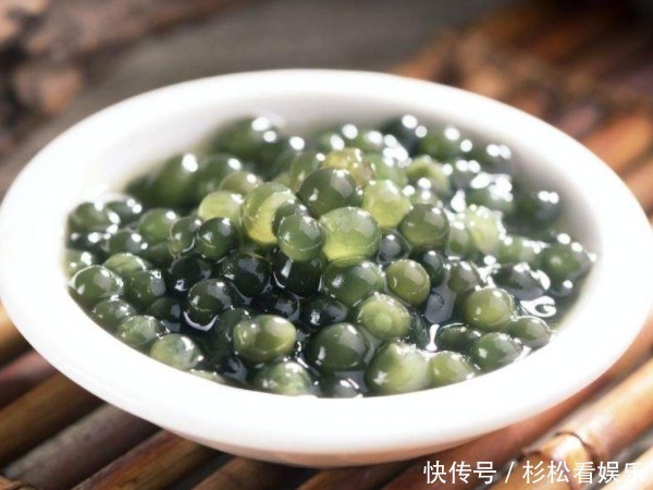 壮骨|女性不想生病,4种食物多吃点,补肾活血,祛皱润肤,补钙壮骨!