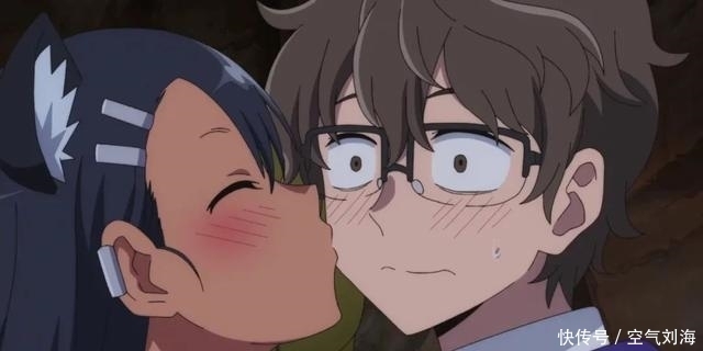 前辈也能成为救世主呢!长瀞同学的泳装