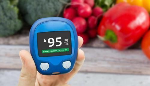 男人到了中年,这5个检查不能“省”,越早检查越好