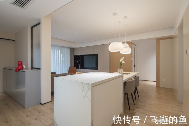 长虹玻璃|少即是多,130㎡现代四居岂止于大?