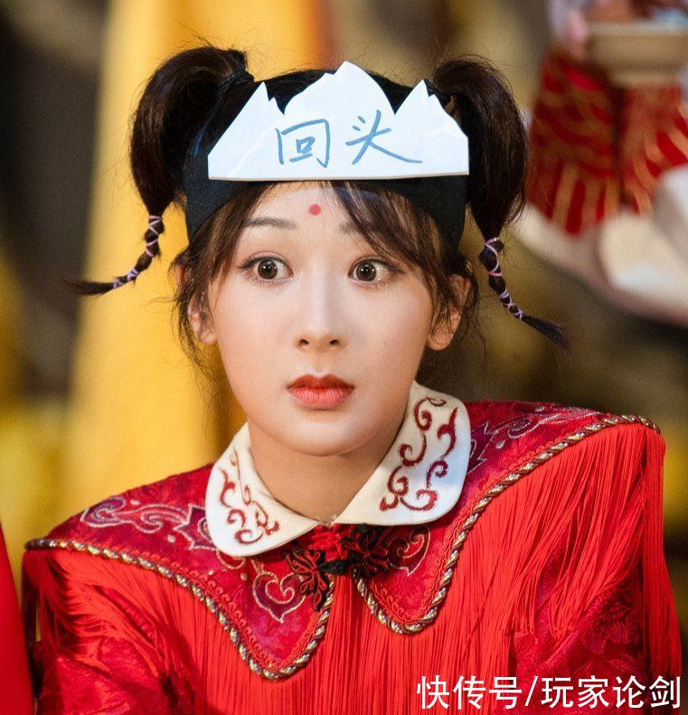 六小齡童|網(wǎng)傳楊迪已經(jīng)領(lǐng)證結(jié)婚，手上的戒指引熱議，這波狗糧先吃了