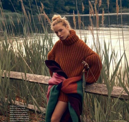 特点|生活中有以下3个特点的人,很不适合披头发,五官精致也会显老气