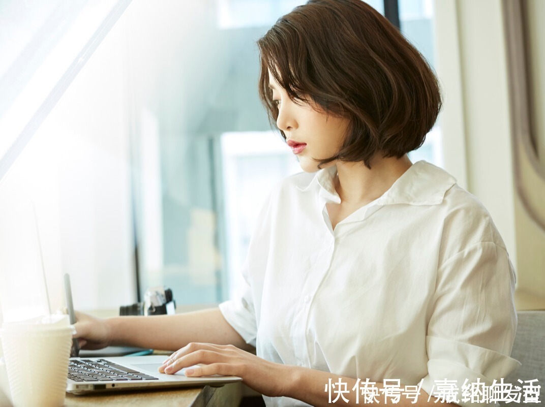 头发|女人到了50岁留短发更好看?适合的短发堪比整形,不适合土得掉渣