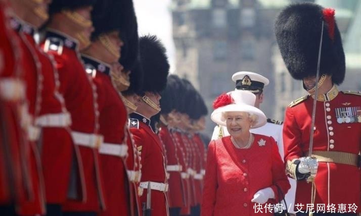 94岁英女王永不退位,“超强待机女王”难当,为子孙后代操碎心