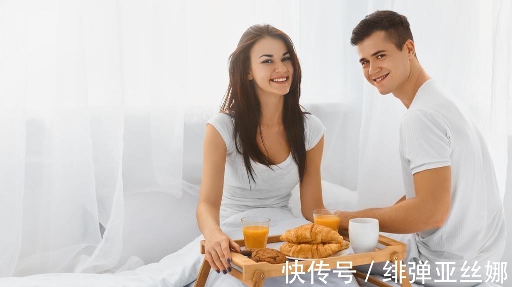 e20|姑娘招上门女婿,坚持生二胎后跟老公姓,老公带着家人回自己家住