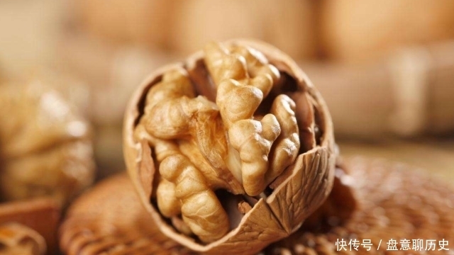 远离|女人若不想变成“黄脸婆”,这4物要常吃,延缓衰老、远离更年期