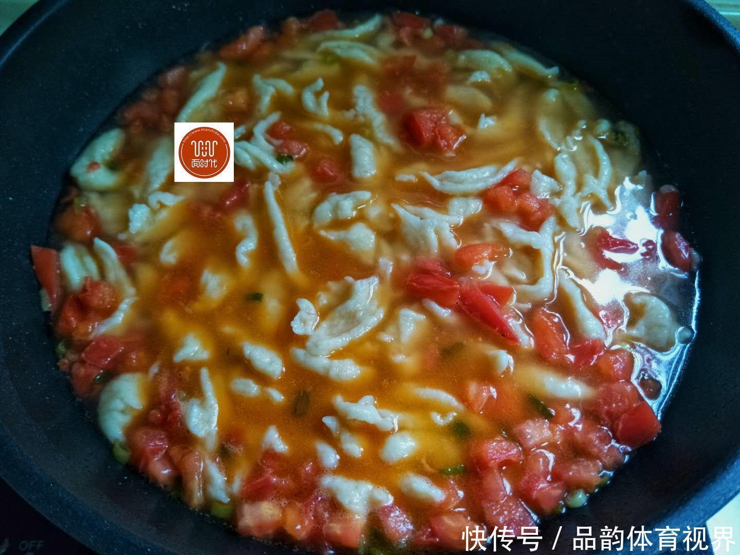 懒人饭|农村的懒人饭，不用揉面就能吃，一锅面根本不够吃，味道棒棒的！