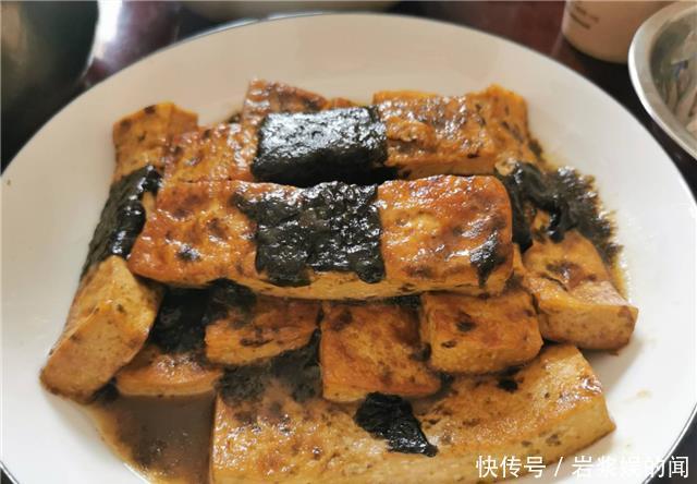 农忙和老公回老家帮忙,婆婆中午下厨招待,一桌菜却城里吃不到!