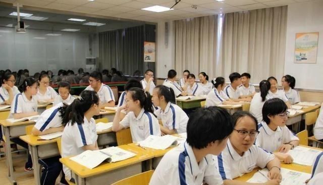 教学是一个漫长且重要的过程，如何持续深化、巩固学生的情感呢？