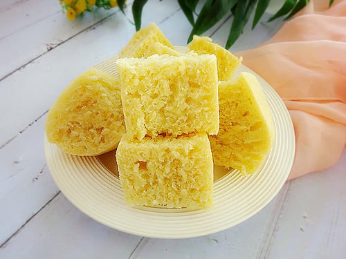  玉米面|孩子最爱的发糕，全程免手揉，蓬松暄软不粘牙，比面包还好吃！