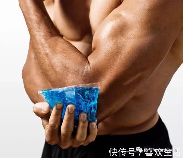 髋部|难怪他健身从不受伤,看完秒懂怎样保护膝盖、手肘、背部了!