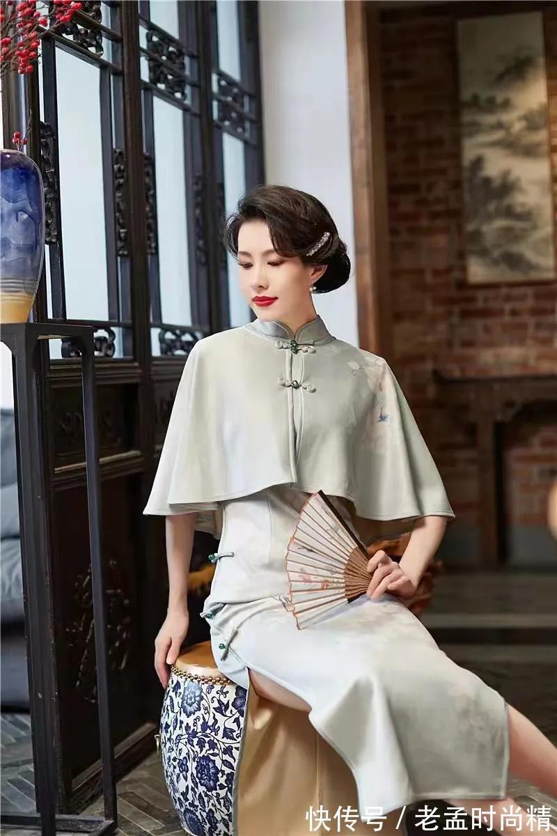 斗篷|新品旗袍搭配斗篷,走的就的优雅高贵气质路线,走到哪都是焦点!