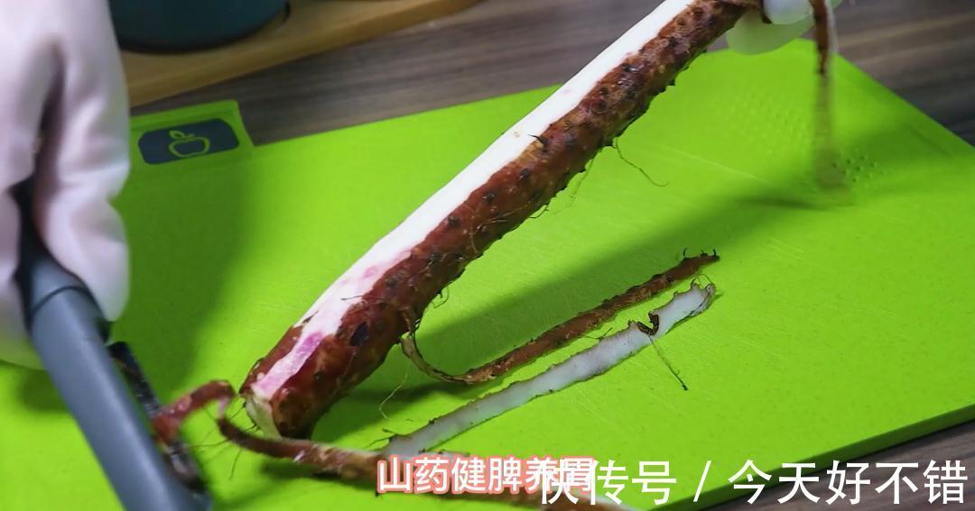 宝宝光吃不长个?换个做法营养翻倍,补钙又补锌,出锅一碗不够吃