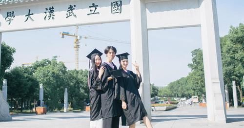 为什么有些985、211大学的“学渣”，在就业时仍然很抢手？