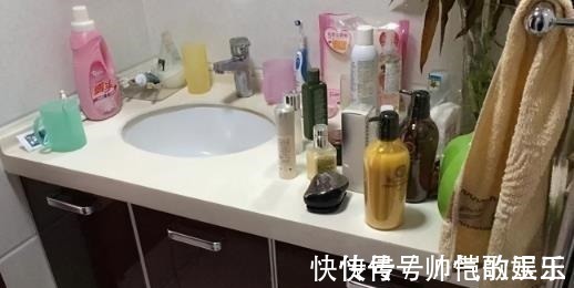 卫生间|去表姐家借住,一进卫生间就呆了,这样布置真高级,拍下来照着学