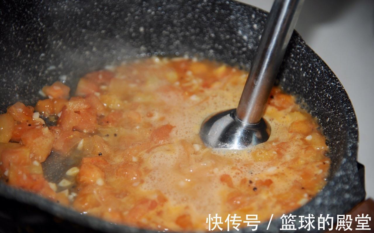 家常番茄豆腐圆子,酸酸甜甜真开胃,好吃的汤汁都不剩