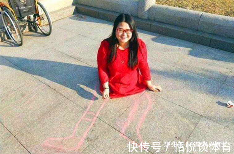 原生家庭|“无腿妈妈”不顾劝阻,坚持试管生下双胞胎,5年后生活让人动容