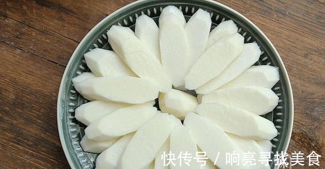 冷天记得多吃它,养脾胃去秋燥,蒸一蒸就上桌,全家都合适!