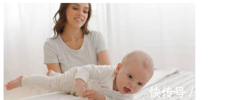妈妈|翻身是宝宝大动作发育里程碑,到这个月龄还不会,父母要重视