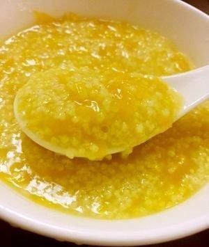 天冷要多喝小米粥，教你这个方法，香浓粘稠米油厚厚，营养滋补