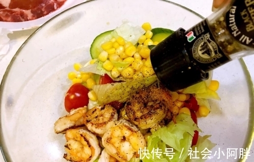 鲜虾|口味酸甜的蔬果沙拉,绿色又健康,减脂人群放心食用
